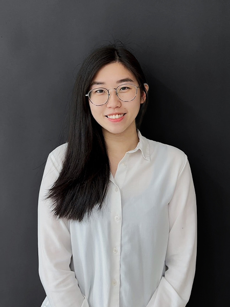 專案經理：Nelly